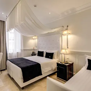 Tito Hotel